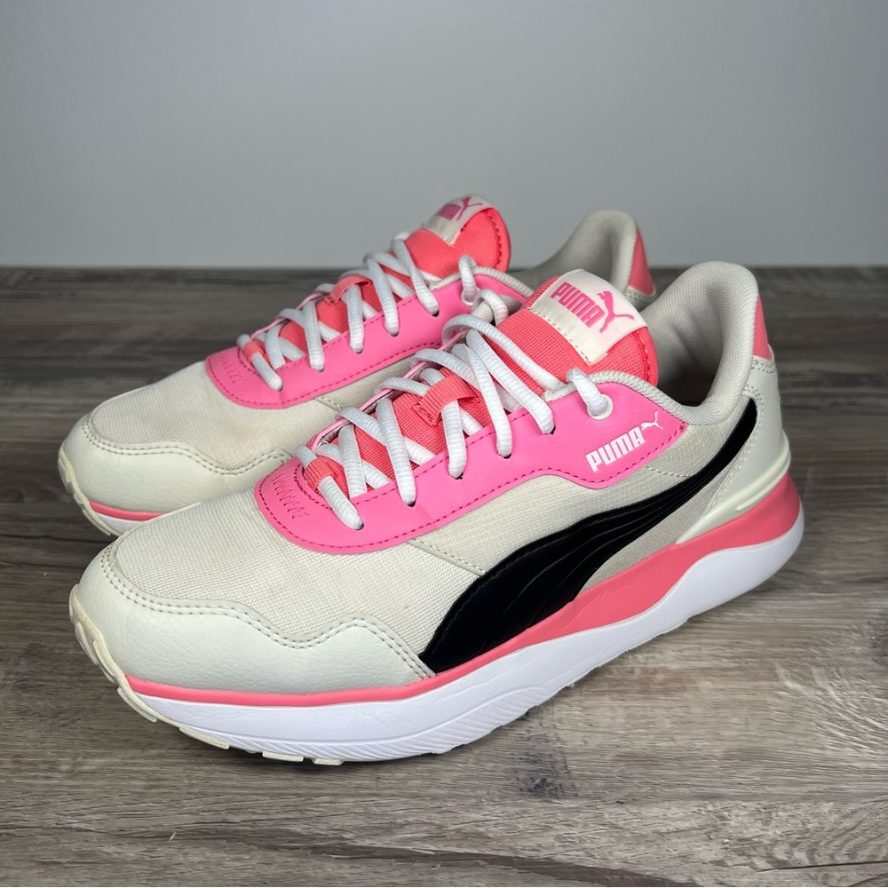 Puma R78 Voyage Retro Inspired Casual Sneakers - Size 8